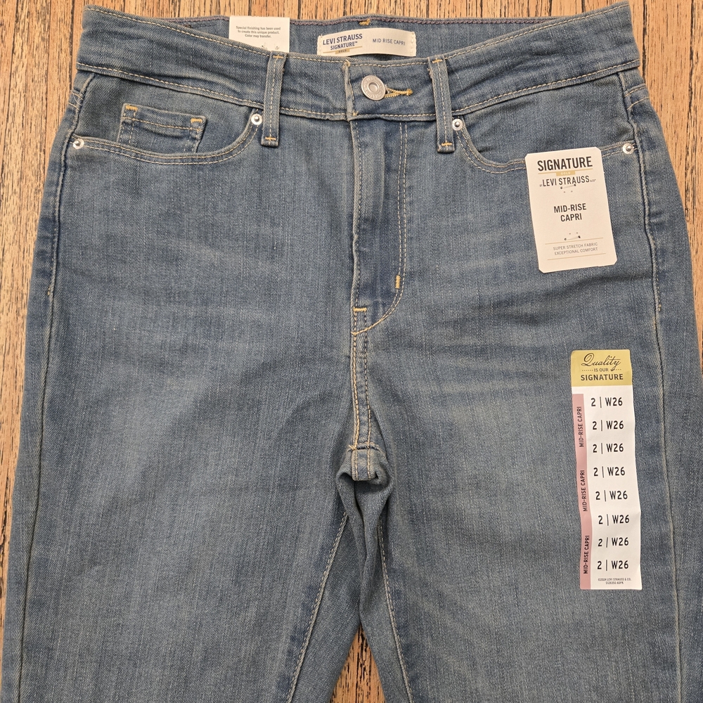 Levi Straus Signature Gold Mid Rise‎ Women Capris Size 2 W26 - Picture 4 of 14